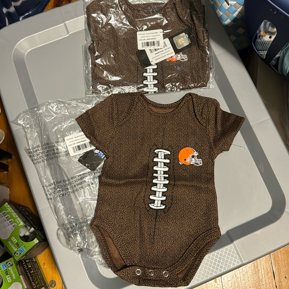 Cleveland browns baby football onsie sizes 0/3 and 3/6 months - Picture 1 of 1